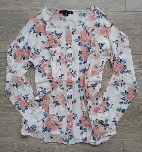 Bluzka s kvetmi, s