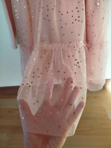 Predám raz pouzité šaty, č. 128, sinsay,128