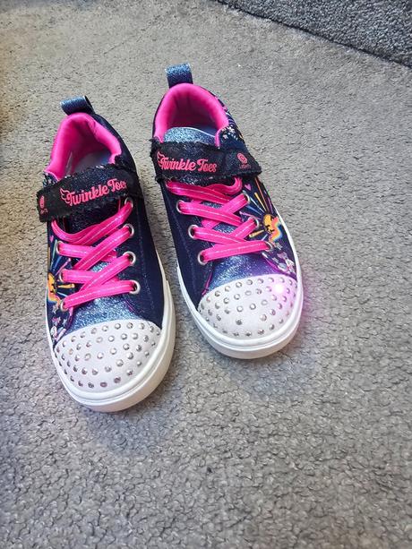 Skechers, skechers,33