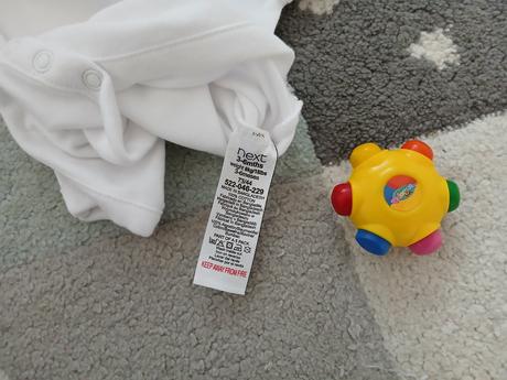 Biele body 68 - mam 2ks, next,68