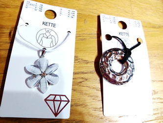 Náhrdelníky, bižutéria, 