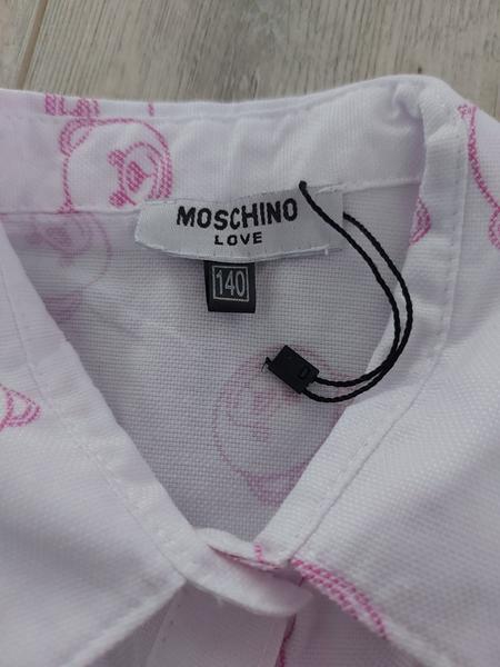 Sú tieto Moschino šaty originálne alebo falošné?