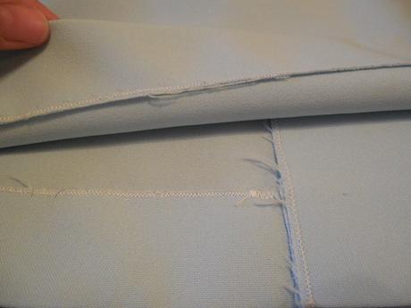 Dámsky kostým,šaty + predĺžené sako, 40