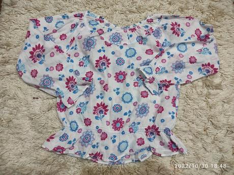 Jemná kvietkovaná blúzka, berti,128