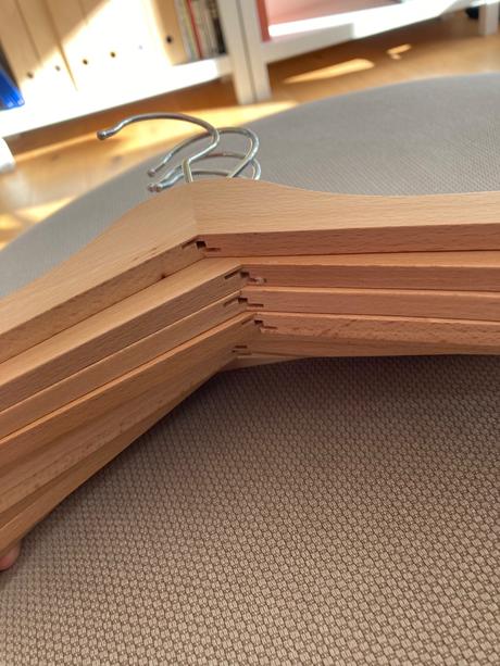 Detské drevené vešiaky 10 ks,