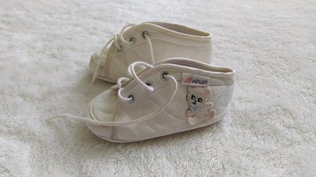 Biele kozene capacky, 