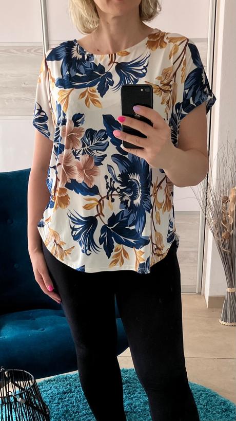 Dámska kvetovaná blúzka, l / m / s