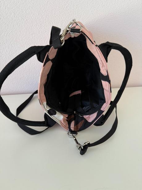 Crossbody kabelka,