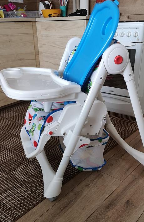 Výškovo-nastaviteľná jedálenská stolička zn.babygo,