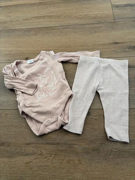 Set body+legíny, 68