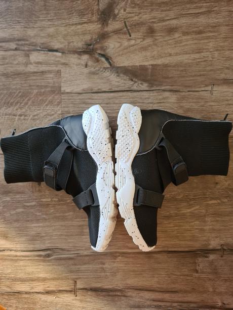 Tenisky, reserved,33