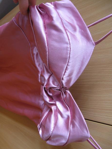 Krátke slávnostné šatičky, 38