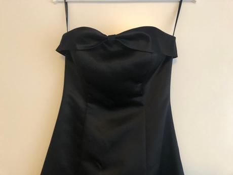 Spolocenske saty, 34