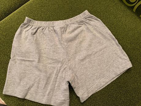 Šortky, 122