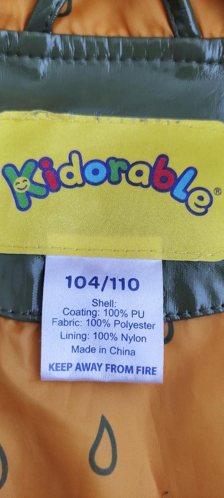 Pršiplášť pre chlapcov, 104