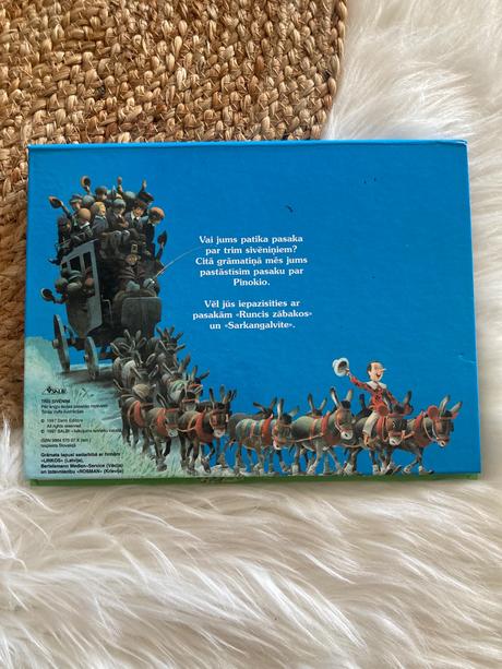 Trīs sivēniņi pop-up leporelo (1997), 