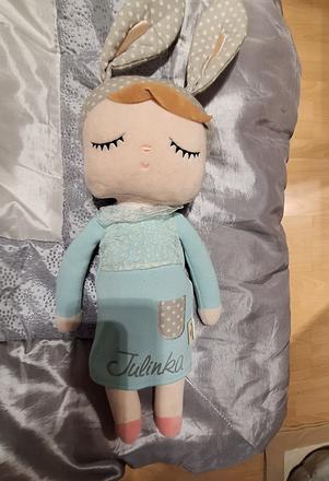 Babika latkova s menom julinka.,