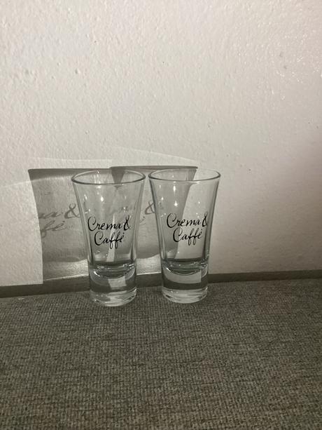 Dvaja kamoškovia k vášmu likéru, 