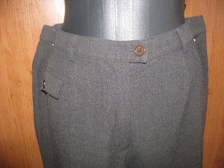 Tmavosivé nohavice, marks & spencer,40