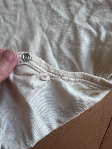 Darujem k nakupu merino ciapka a body, lindex,80