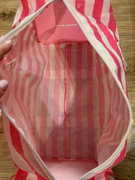 Taska na pláz, kenvelo