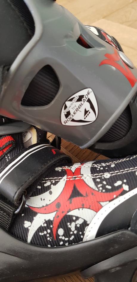 Korčule na ľad nastaviteľné, 32