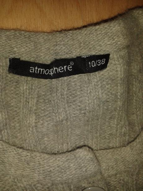 Sivy svetrik, atmosphere,38