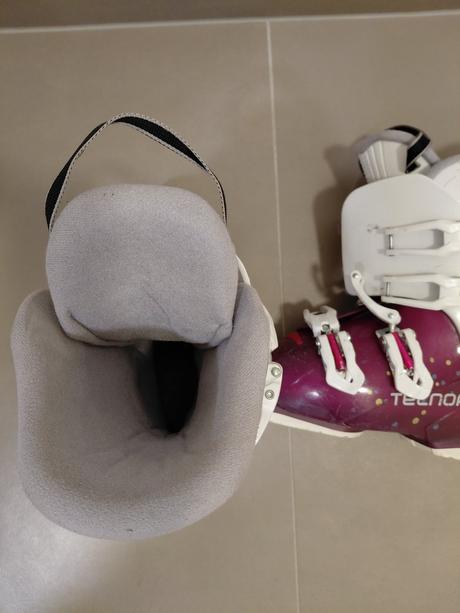 Dobré lyžiarky, 22