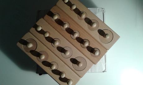 Montessori triedenie - závažia,