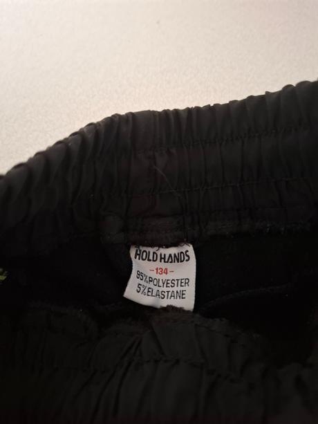 Predám zateplené športové nohavice, 134