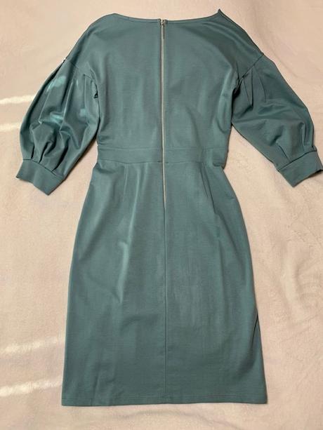 Šaty s nazberanými rukávmi zn. magenta, m / s