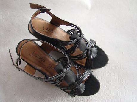 Nenosene les petit bombes  klinové sandále, 39