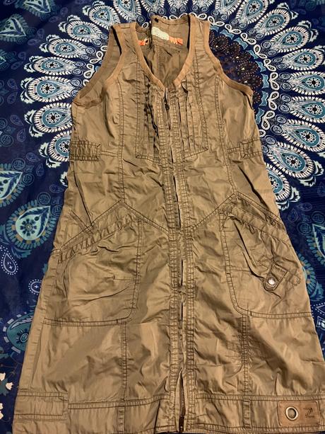 Plátené športové šaty, 36