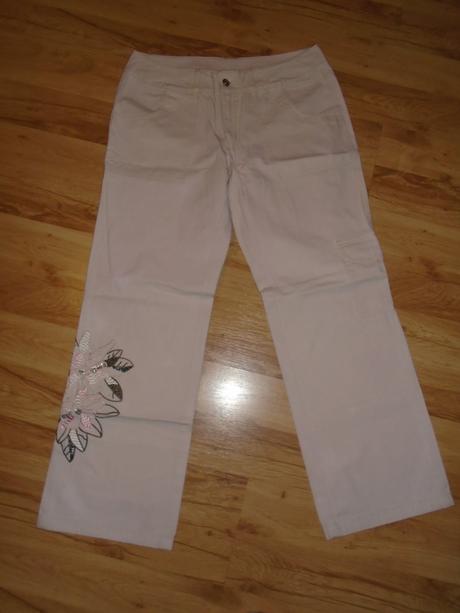 Nohavice- rifle s vysivkou, amisu,42