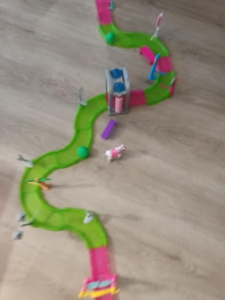 Barbie dráha pre koníka a autíčko, 