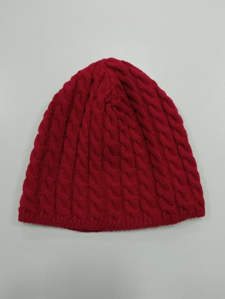 Pletená červená čiapka, 116
