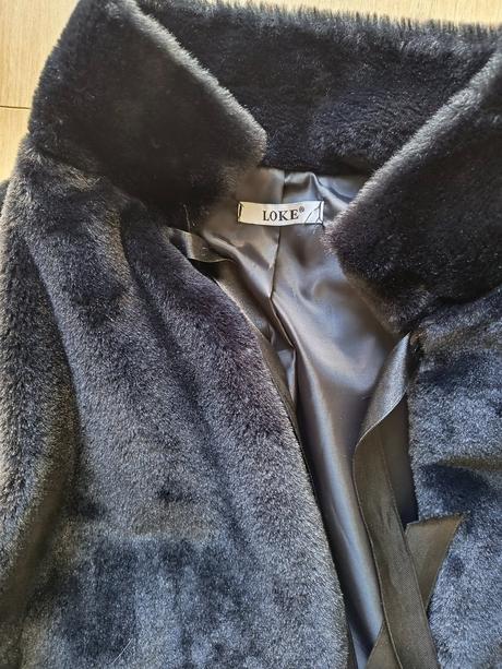 Kozusinove bolerko, 42