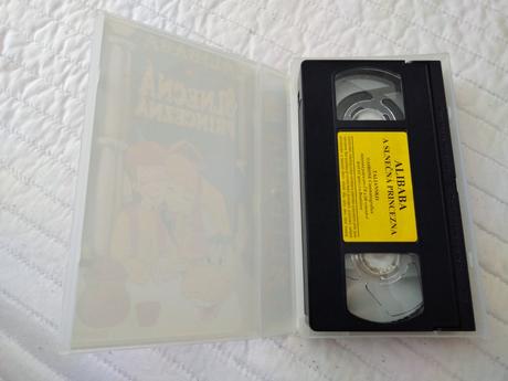 Retro vhs kazeta alibaba a slnečná princezná, 