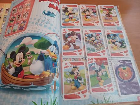 Album kartičiek mickey mouse, 