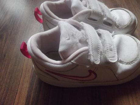 Dievcenske botasky, nike,25