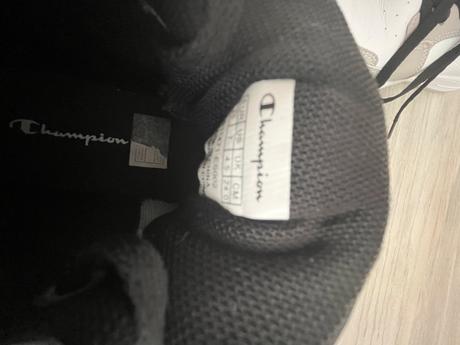 Tenisky, champion,37