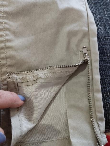 Koženkové nohavice, 36