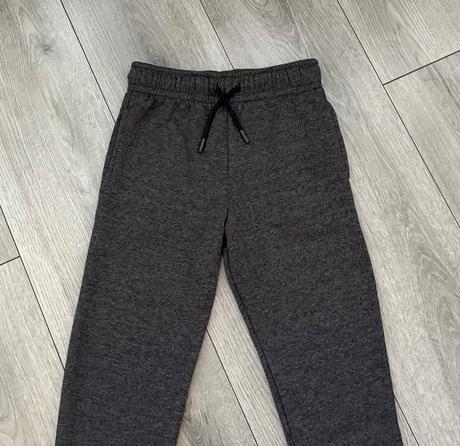 Tepláky veľ. 128, f&f,128