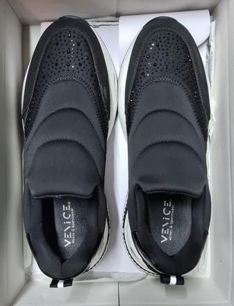 Tenisky s kamienkami, 40