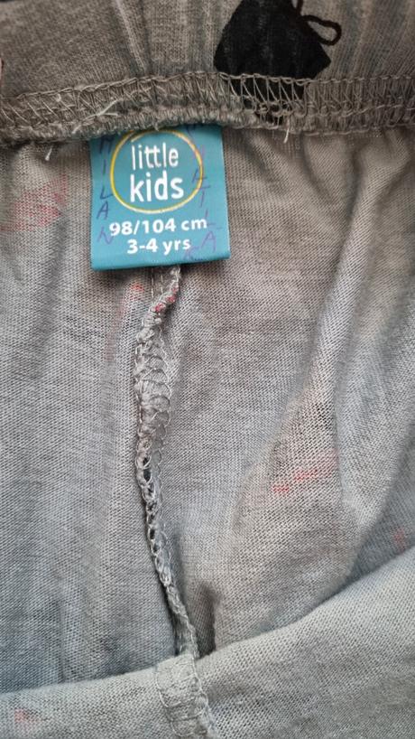 Pyžamové nohavice, 104