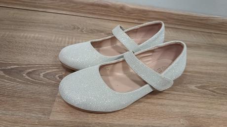 Šaty na prvé sväté príjmanie+ lodičky, 134