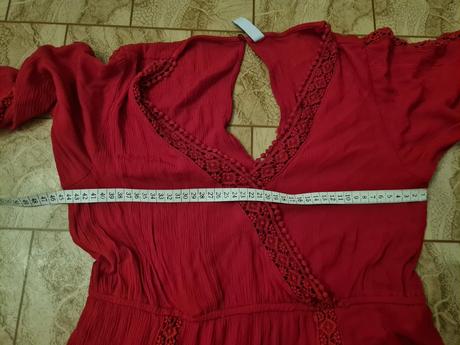 Červený overal, amisu,m