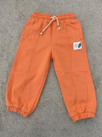 Teplaky, reserved,98