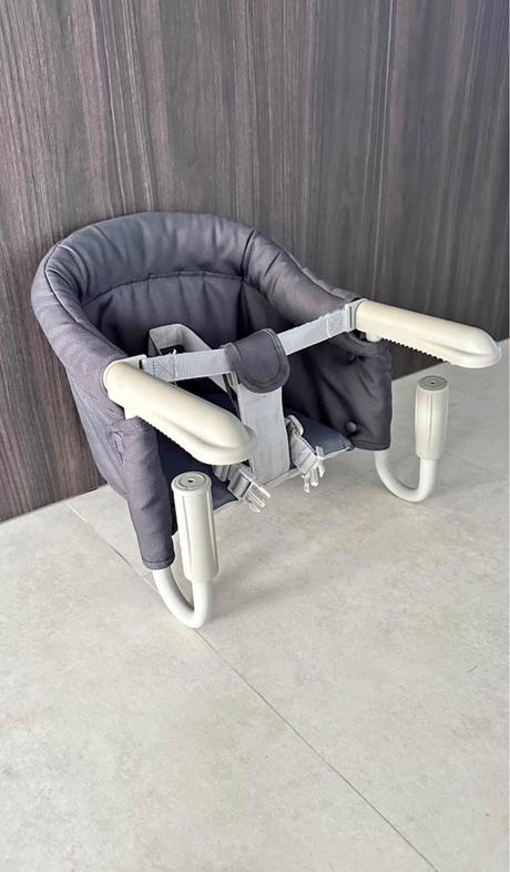 Inglesina - detská sedačka k stolu, inglesina