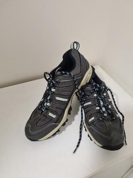 Dámske turustické topánky, 36